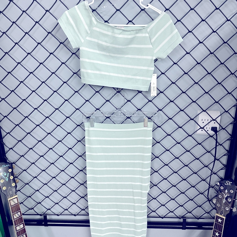 Mint green ribbed 2 piece skirt set
